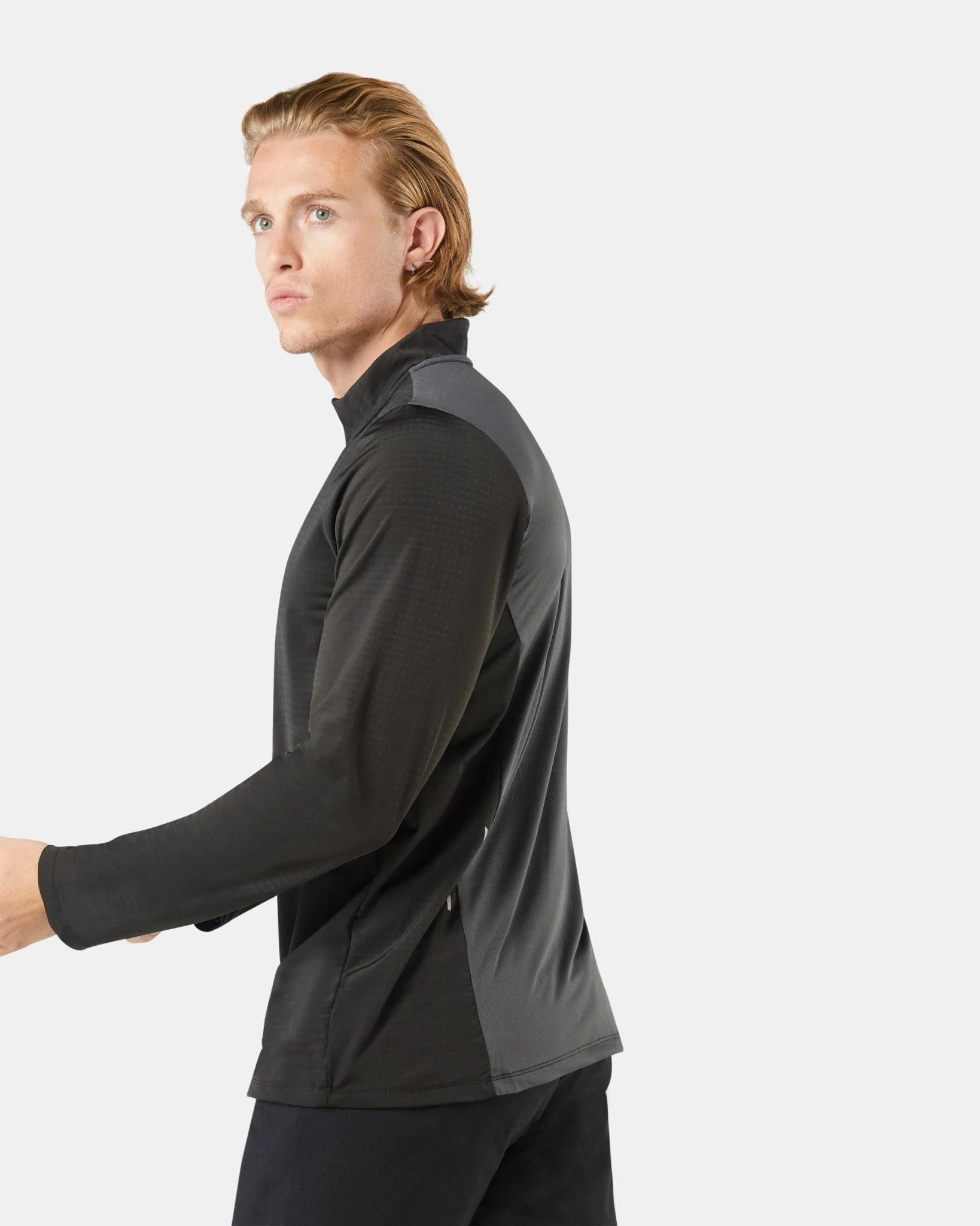 BAD PERFORMANCE™ ADVANCED AIRFLOW MOISTURE-WICKING UPF50+ L/S T-SHIRT - Image 35