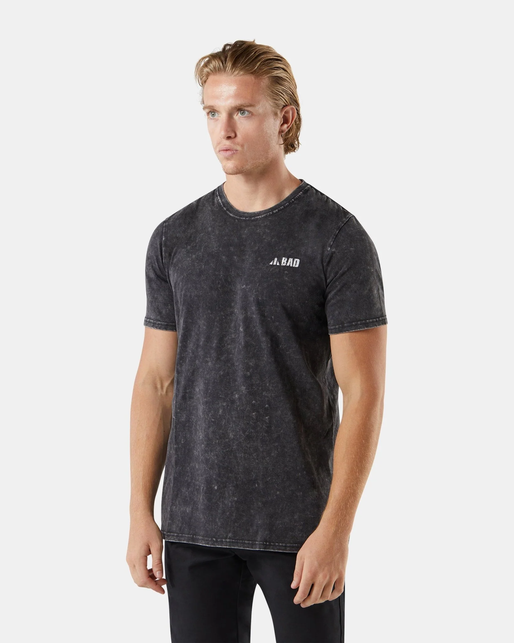 BAD TRADEMARK™ ACID WASH S/S T-SHIRT