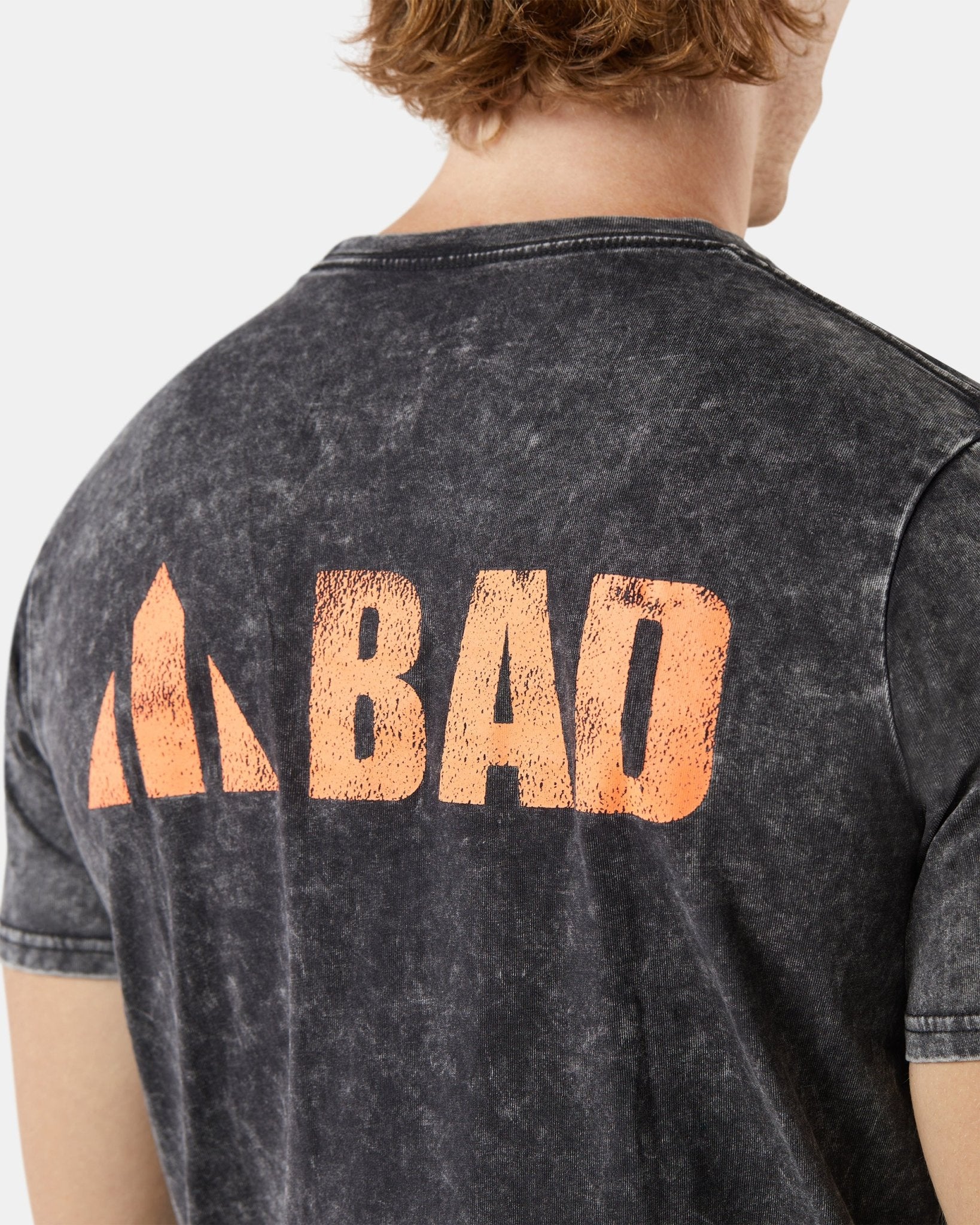 BAD TRADEMARK™ ACID WASH S/S T-SHIRT - Image 12