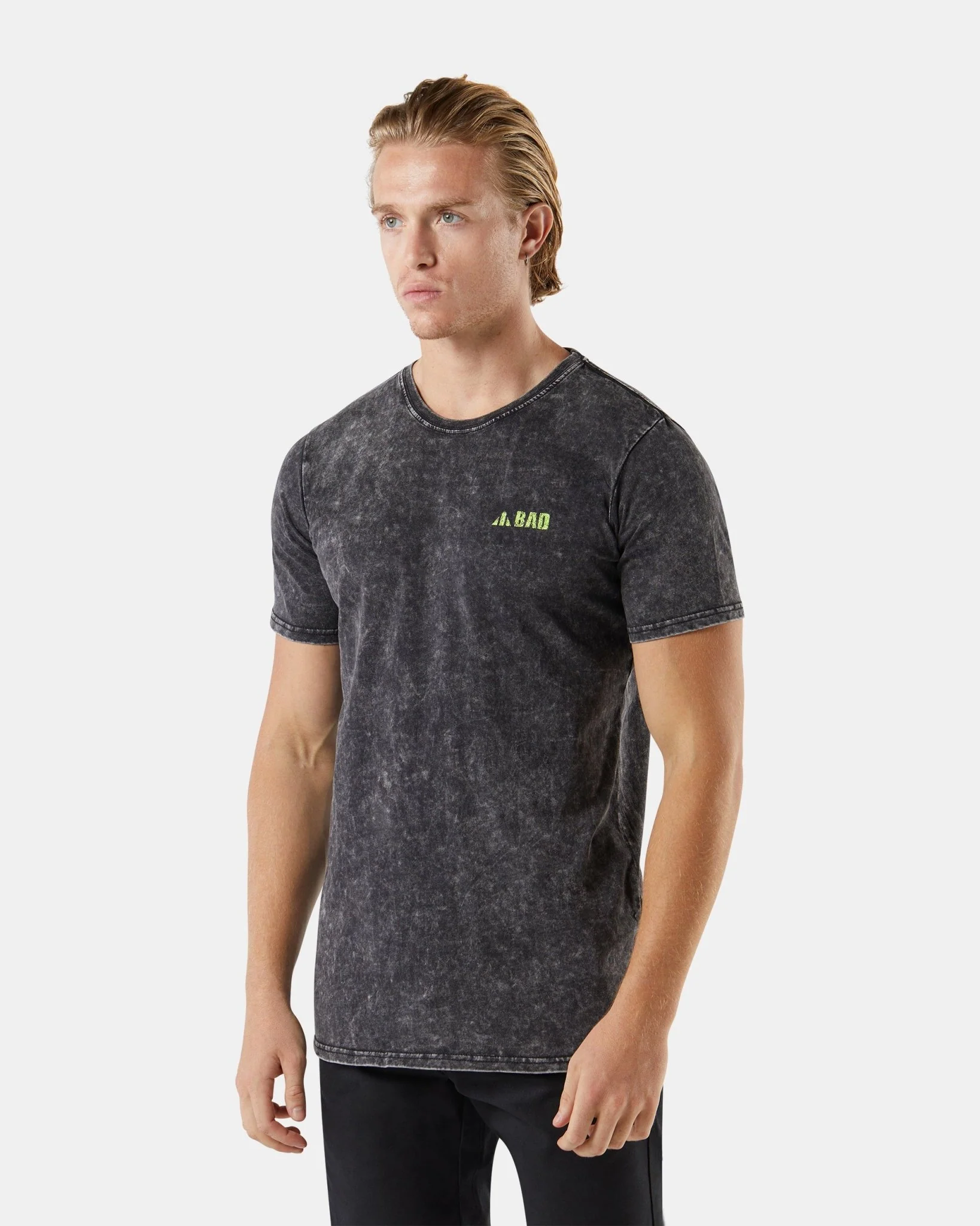 BAD TRADEMARK™ ACID WASH S/S T-SHIRT - Image 17
