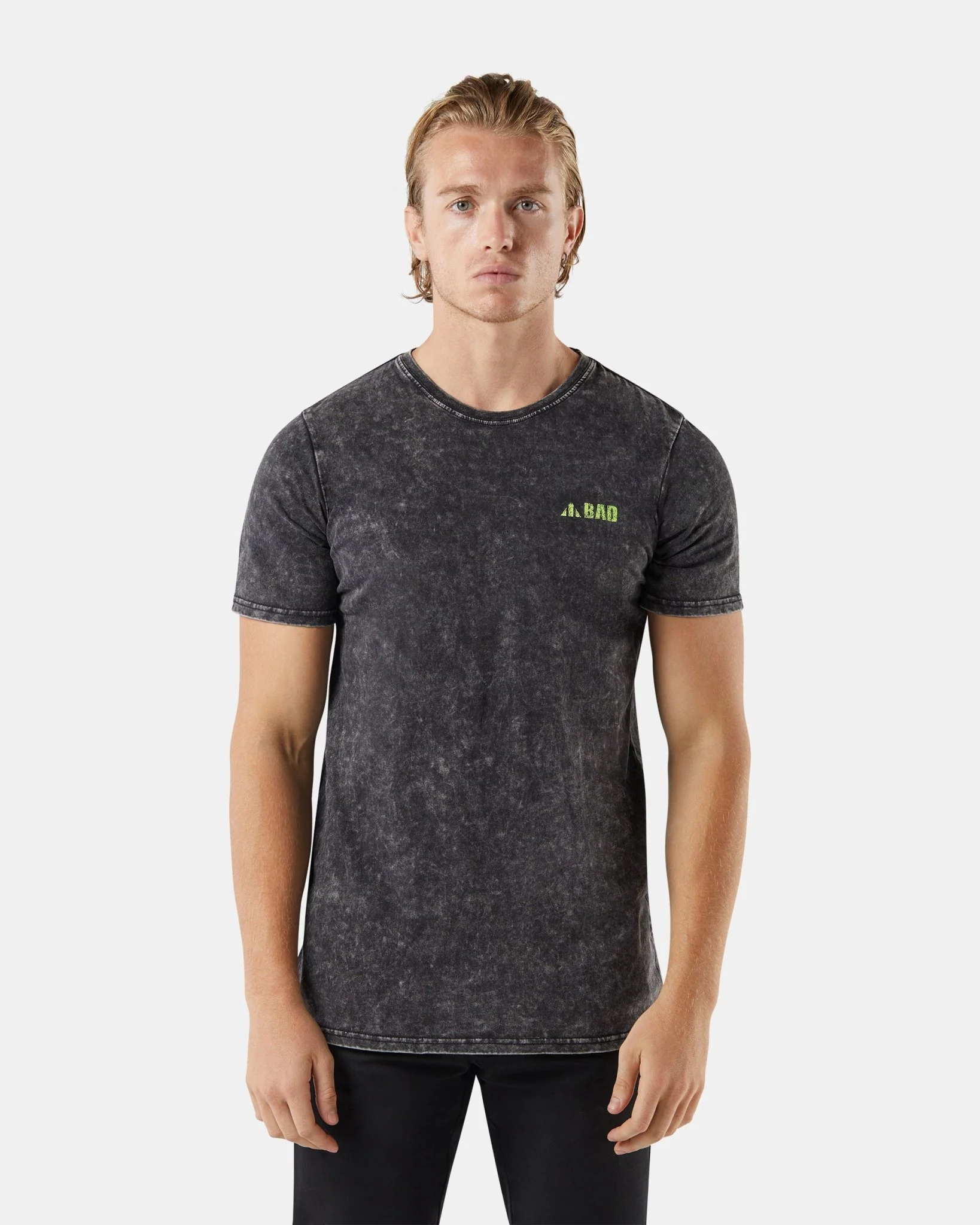 BAD TRADEMARK™ ACID WASH S/S T-SHIRT - Image 18