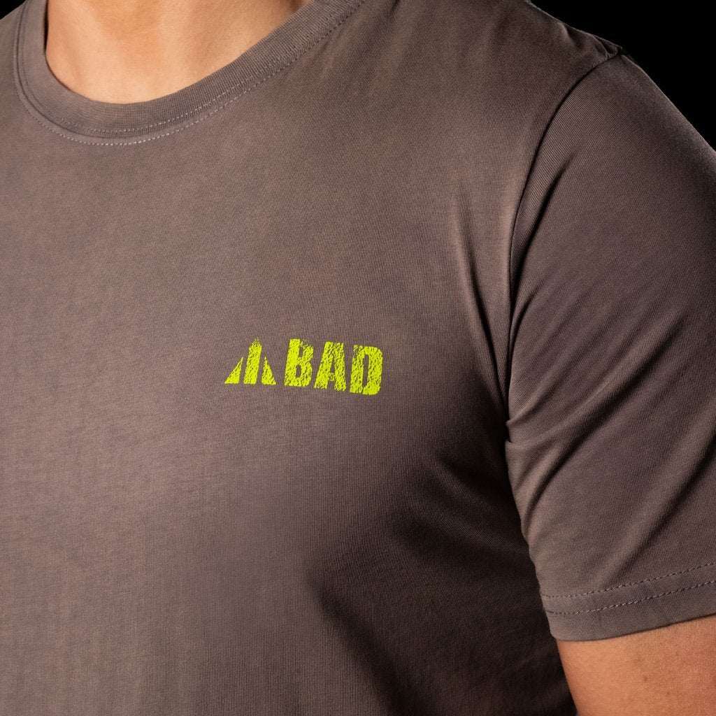 BAD TRADEMARK™ ACID WASH S/S T-SHIRT - Image 26