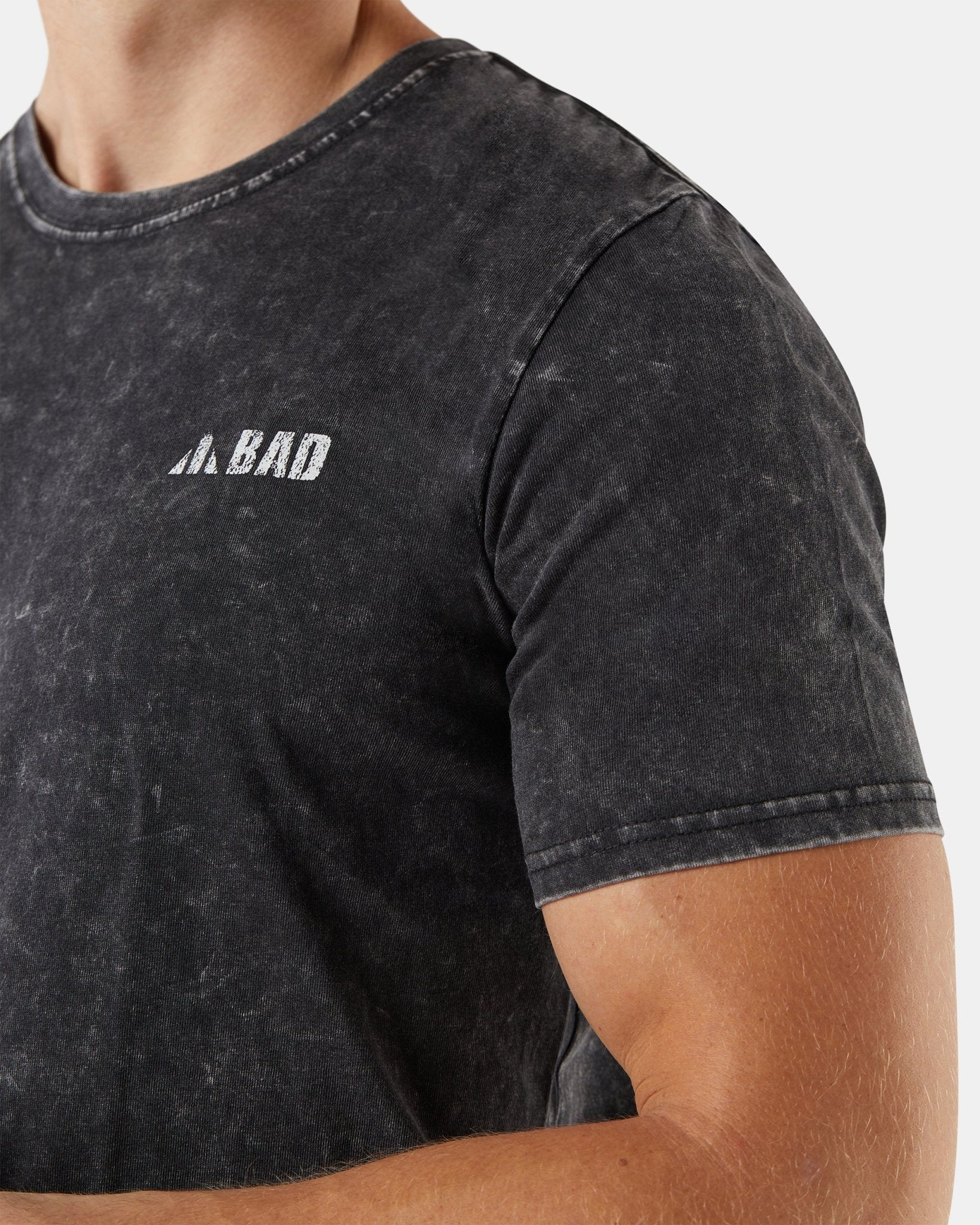 BAD TRADEMARK™ ACID WASH S/S T-SHIRT - Image 7